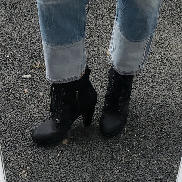 SALE Kenneth Cole Boots - Picture 1 of 8